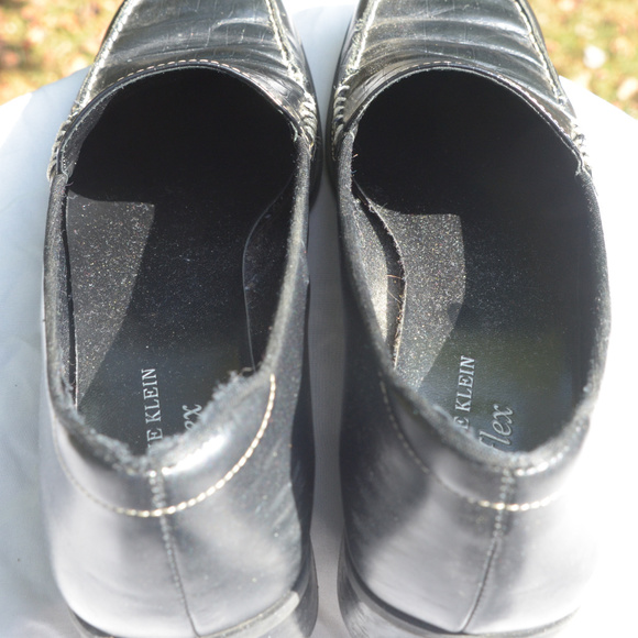 Black loafers with snakeskin pattern - Picture 5 of 8